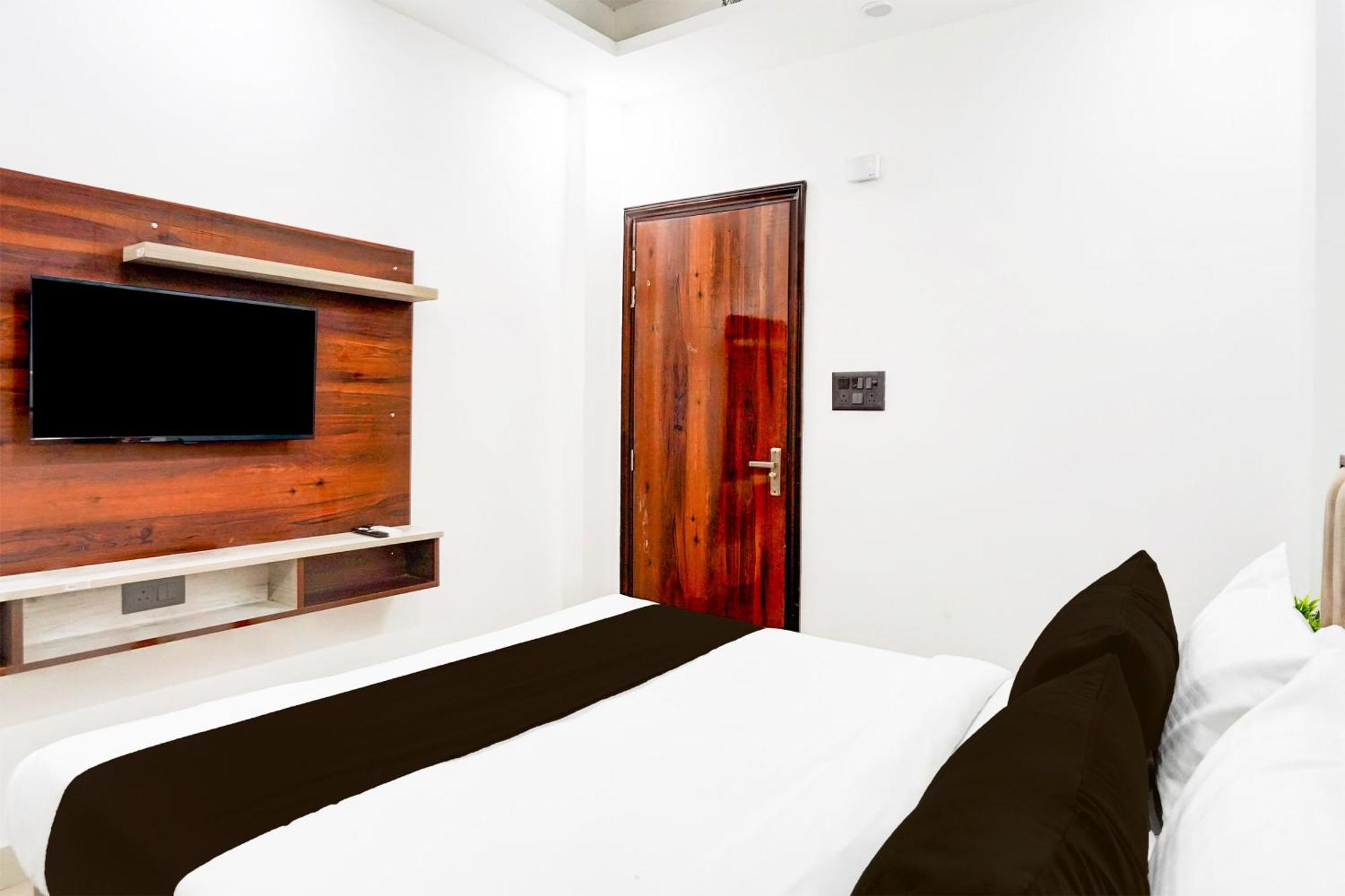 Super Collection O 63 A Noida Hotell Exteriör bild