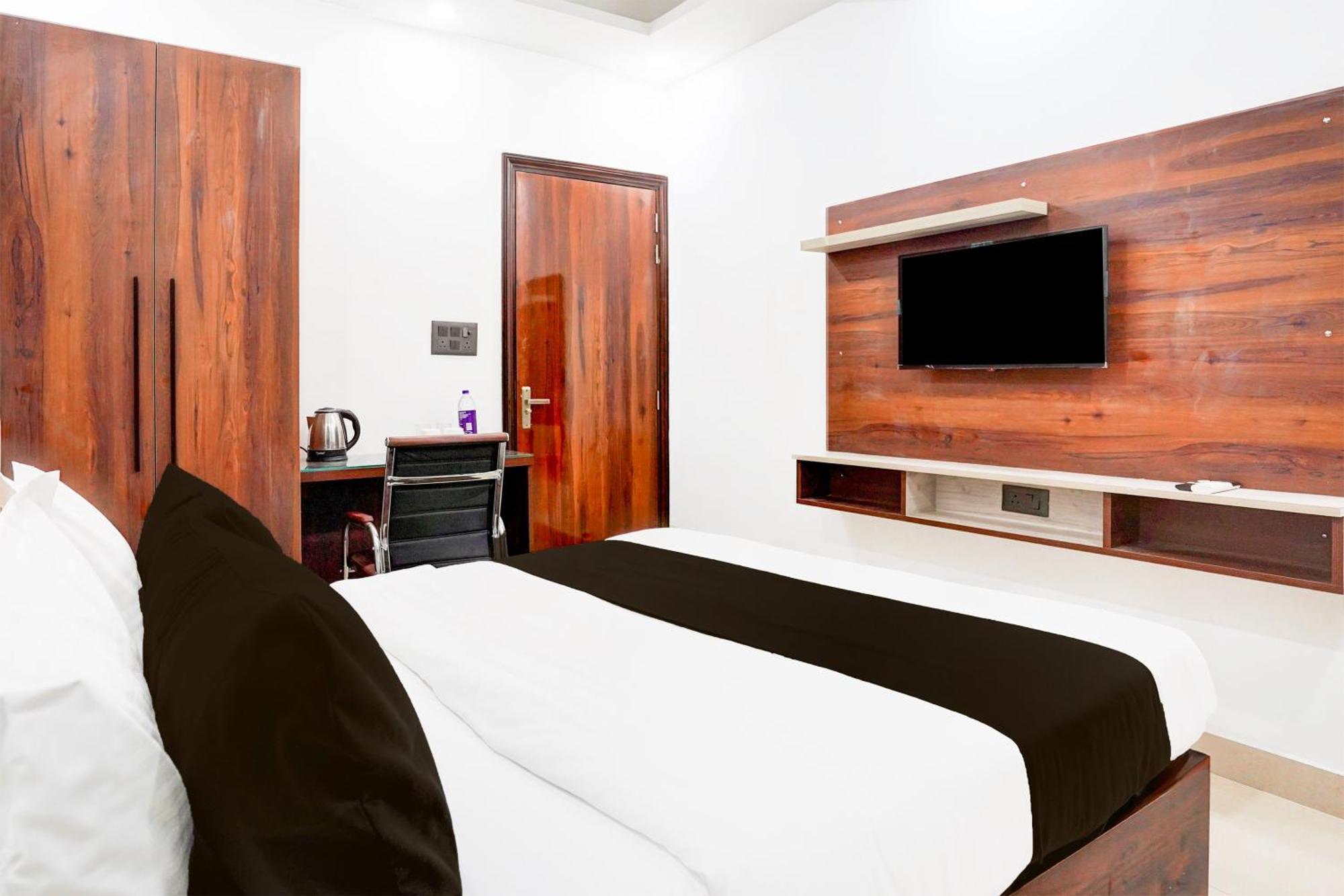 Super Collection O 63 A Noida Hotell Exteriör bild